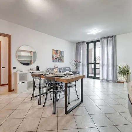 Appartement Residenza Elena *