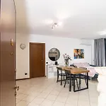 Residenza Elena * Como